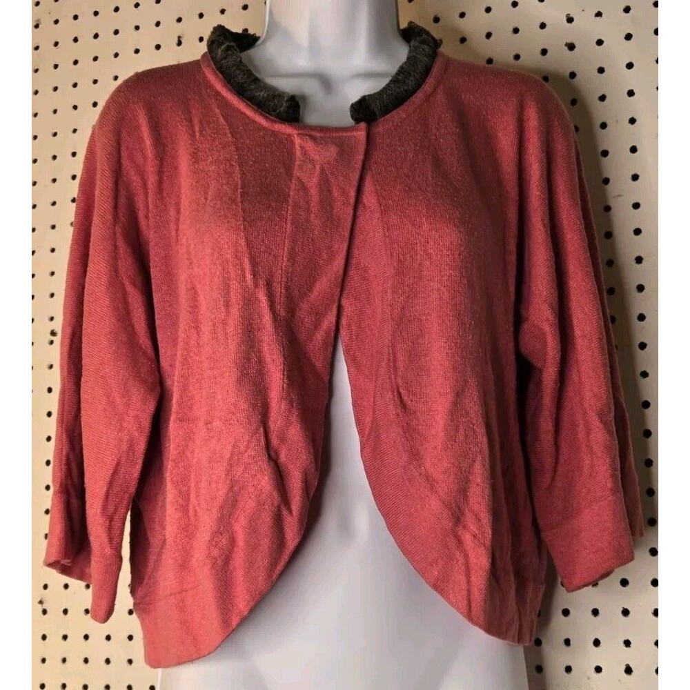 Susan Bristol Pink Cardigan with faux fur collar Cute